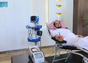 النائب العام يشارك في حملة التبرع بالدم ويؤكد تجسيدها لقيم العطاء والتكافل