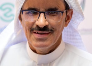 استشاري غدد صماء: الإشاعات الطبية عبر التواصل تهدد صحة المجتمع.. وتحذيرات من خلطات شعبية وأدوية سمنة دون وصفة