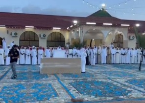 «تلاحم القبائل».. بالصور.. قحطان ويام وهمدان يستقبلون بني رشيد في مأدبة عشاء فاخرة