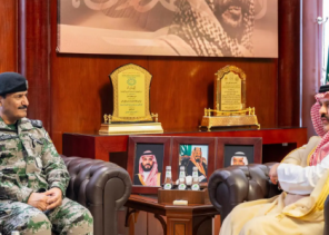 أمير حائل يستقبل قيادات السجون ويؤكد دعم القيادة للقطاعات الأمنية