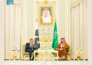 برعاية ولي العهد.. «السعودية» و«باكستان» توقعان “اتفاقية الدفاع الإستراتيجي المشترك” لتعزيز الأمن والسلام في المنطقة (فيديو)