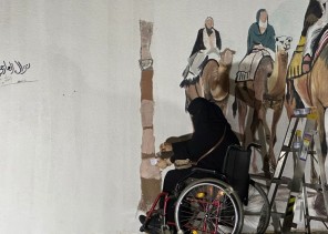 بالفيديو : ذوي الإعاقة يرسمون الأمل على جدارية منتزه الخزامى بالجوف ضمن مبادرة مجتمعية فنية
