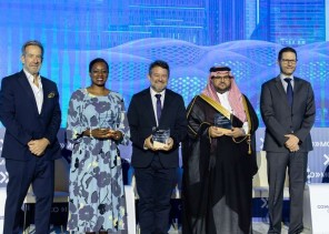 قمة كوموشن العالمية 2025 تختتم أعمالها في الرياض بتكريم الفائزين بجائزة “الرؤية الحضرية المبتكرة”