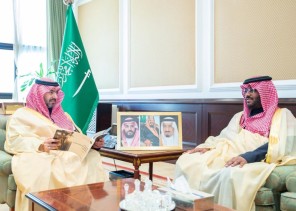 مشاريع تطويرية ودعم للمزارعين.. نائب أمير تبوك يتسلّم حصاد أعمال “البيئة” لعام 2025