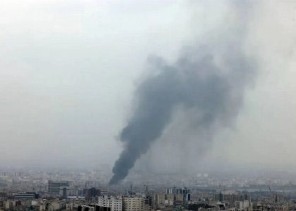 “سماء طهران تمطر سموماً سوداء”.. منظمة الصحة العالمية تحذر: التنفس أصبح خطراً!