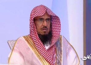 للنساء.. كل ما تريدين معرفته عن حكم “إبر التجميل”: متى تكون حراما؟ (فيديو)