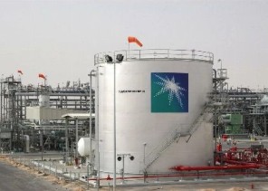 أسعار البنزين في السعودية تتحدى توترات الخليج.. الوقود ثابت رغم العاصفة