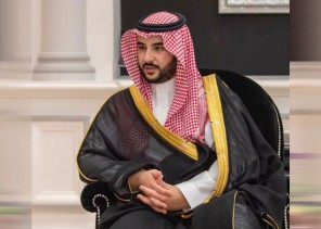 سمو وزير الدفاع يلتقي مستشار الأمن القومي البريطاني في جدة