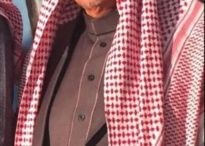 راعي قرية أم زريبة جنوب حائل “دباس بن عيد القلادي” يهنئ خادم الحرمين وولي العهد بعيد الأضحى