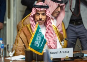 بيان رباعي: السعودية ومصر وتركيا وباكستان تدعم المفاوضات الإيرانية الأمريكية