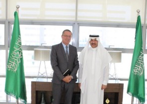 سفير المملكة لدى الأردن يستقبل السفير الإيرلندي