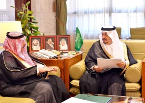 سمو الأمير فيصل بن بندر يستقبل مدير عام التعليم بمنطقة الرياض