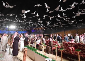 إقبال كبير في أول أيام معرض الصقور والصيد السعودي