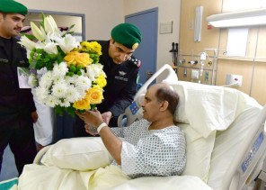 وفد من رئاسة الحرس الملكي يطمئن على صحة اللواء العتيبي