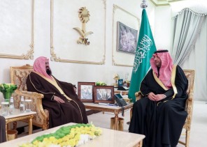 أمير منطقة الحدود الشمالية يستقبل عضو هيئة كبار العلماء الدكتور البصيلي