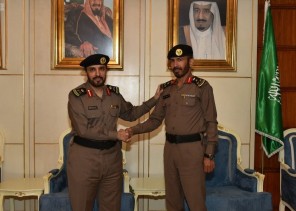 مدير شرطة حائل يقلّد عدداً من الضباط رتبهم الجديدة