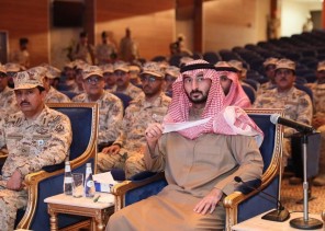 بالصور.. زيارة وزير الحرس الوطني لكلية الملك خالد العسكرية بالرياض