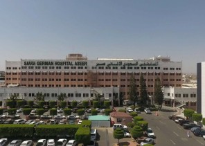 بعد عملية بألماني عسير مريض يعود له الإبصار بعد فقده عام كاملا