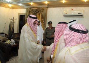 محافظ صامطة زعلة يستقبل المهنئين بعيد الفطر المبارك