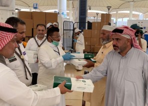 كشافة تعليم جدة تستقبل وتودع المعتمرين في مطار جدة