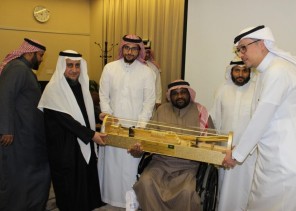 تحت عنوان ” لمسة وفاء ” موظفي ادارة الامداد بمدينةالملك سعود يقيمون حفل تكريم لموظفيها المتقاعدين