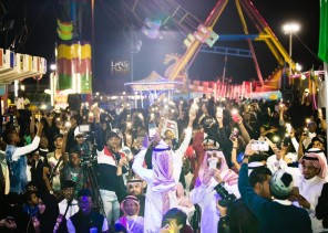 برنامج الموهبة “ولا.. غلطة” على مسرح الدانة