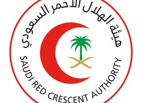 الفرق التطوعية للهلال الأحمر تشارك في أعمال التوعية الصحية للمصليين بجامع الراجحي بالرياض