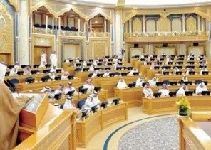 تعيين قاضيات وضمان حقوق المرأة عند الطلاق.. أبرز توصيات الشورى