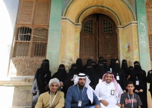 «نادي تكوين »ينظم جولة ميدانية للتعرف على عمارة الطائف التاريخية