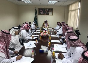 محافظ خيبر يتفقد الجهات الخدمية بالمحافظة ويستمع لمطالب الأهالي