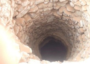 جازان.. تفاصيل صادمة في واقعة محاولة طفلة لإلقاء نفسها داخل «بئر»