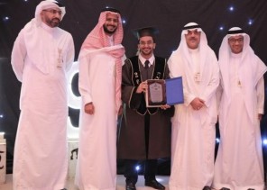 الشريف فيصل يتلقى التهاني بمناسبة تخرج ابنه الدكتور خالد