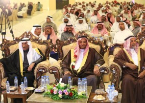 أكثر من 200 طالب يكرمون ‏معلمهم بمحافظة العلا