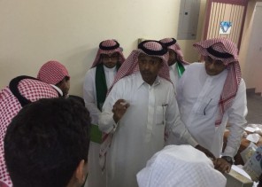 طلاب مدرسة الطاهرية يزورون فرع وزارة المياه بضمد