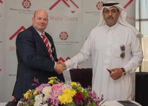 مصنع التقنية الحديث للصناعات المعدنية بالجبيل يوقع اتفاقية تفاهم مع راينو للأبواب