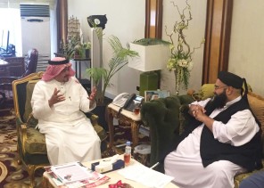 وزير الحج والعمرة يستقبل رئيس مجلس علماء باكستان