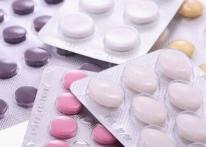 “النمر”حبوب منع الحمل تزيد احتمالية الإصابة بـ«4 أمراض خطيرة»