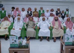 الشيخ القاضي “أحمد معافى” يستقبل ديوانية المتقاعدين بلجنة التنمية الاجتماعية بضمد