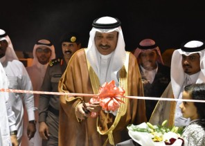 “محافظ صامطة زعلة” يشرف إحتفال المحافظة بالعيد ويشارك الأهالي فرحتهم