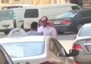 بعد ظهوره في تقرير تلفزيوني.. “الصحة”: القبض على وافد عربي يبيع “أدوية الإجهاض” وإحالته للنيابة