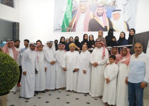 “الرايقي” يفتتح معرض فريق ” مومينت” بمركز أدهم للفنون بجدةض