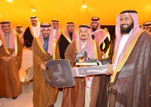 سمو أمير منطقة الرياض يرعى اختتام فعاليات مهرجان ” عبية ” للجواد العربي