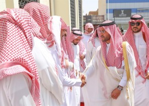 صور.. نائب أمير منطقة حائل يؤدي الصلاة على شهيد الواجب فارس الشمري