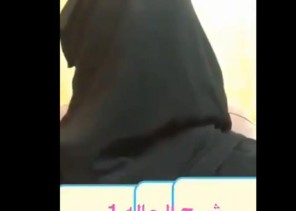 بعد ظهورها في مقطع تشكو قيام شركة بفصلها.. جامعة حفر الباطن تعيد مواطنة للعمل