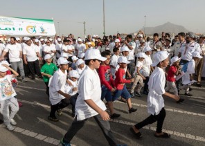 أكثر من 850 شخص في فعالية الصحة للمشي بمكة تحت شعار “امش30”