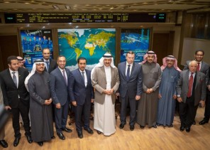 الأمير سلطان بن سلمان يزور مركز التحكم في البعثات الفضائية ومؤسسة الصناعات الفضائية الثقيلة
