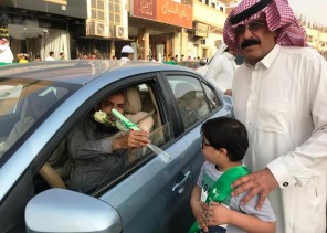 طلاب التربية الخاصة بمدرسة الملك عبد العزيز يشاركون بيوم الوطن