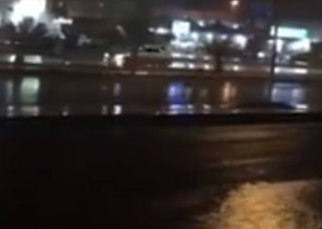 أمطار الخير ترطب أجواء المدينة (فيديو)