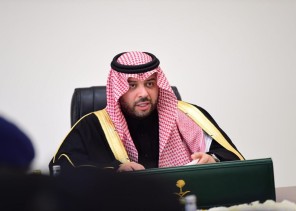الأمير فيصل بن خالد بن سلطان يرأس اجتماع القيادات الأمنية بالمنطقة
