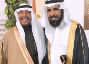 النافع يحتفل بزواجه في الحائط